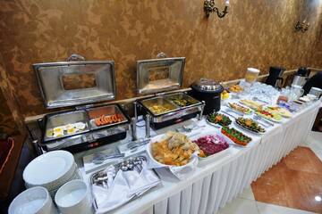 Стандартный двухместный номер с 1 кроватью в Отеле Ереван Делюкс Отель